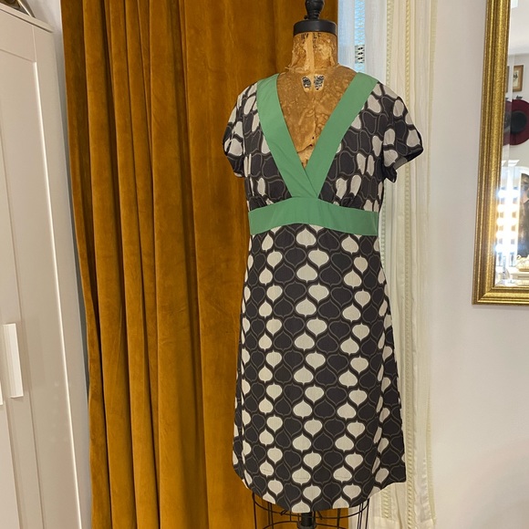 Banana Republic Cap-sleeve Dress - Picture 1 of 4